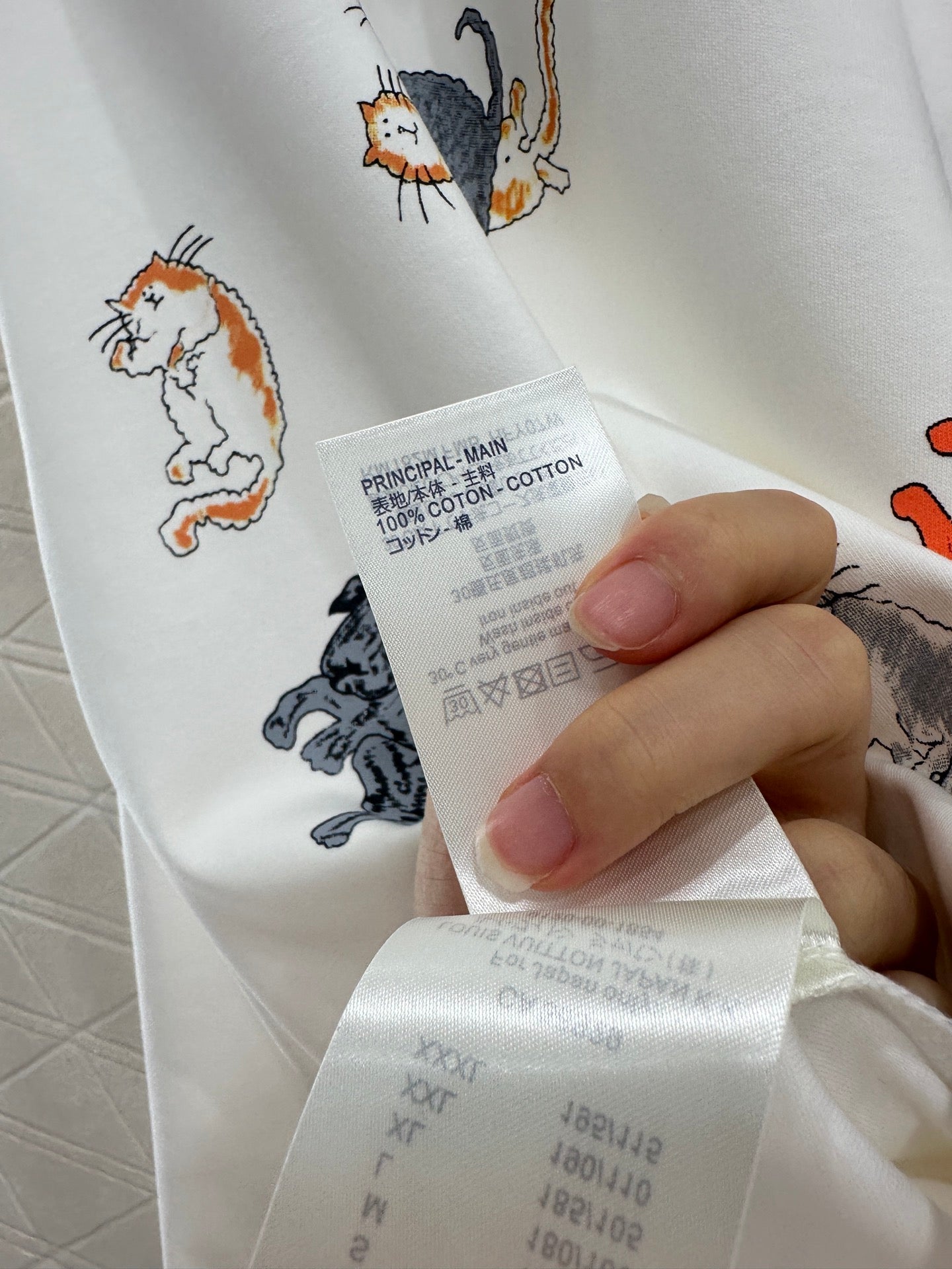 25fw Round neck print ๐๐๐