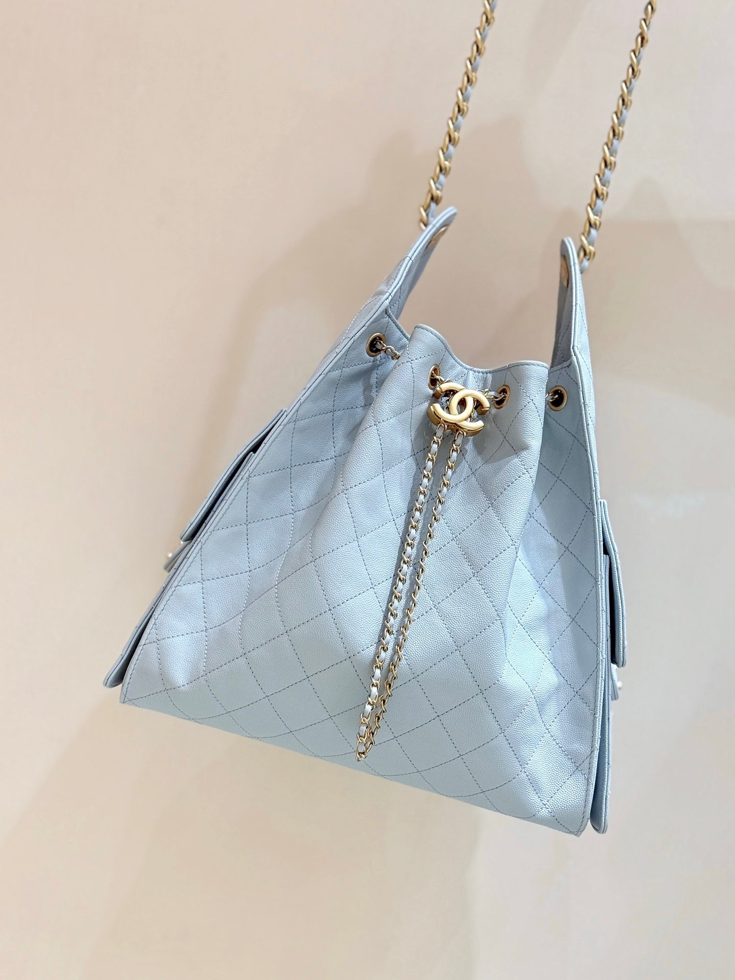 Drawstring bucket bag (light blue)