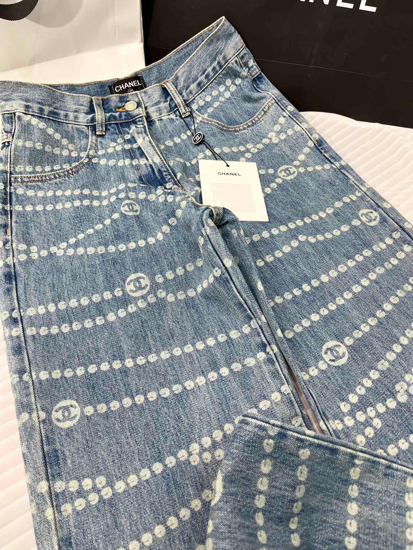 25 New jeans for spring and summer
