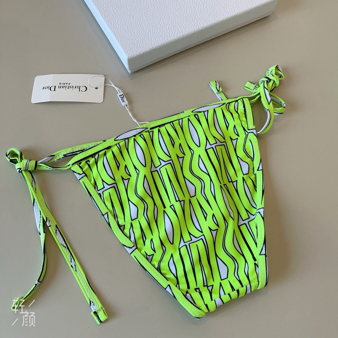 25 New style printed swimsuit