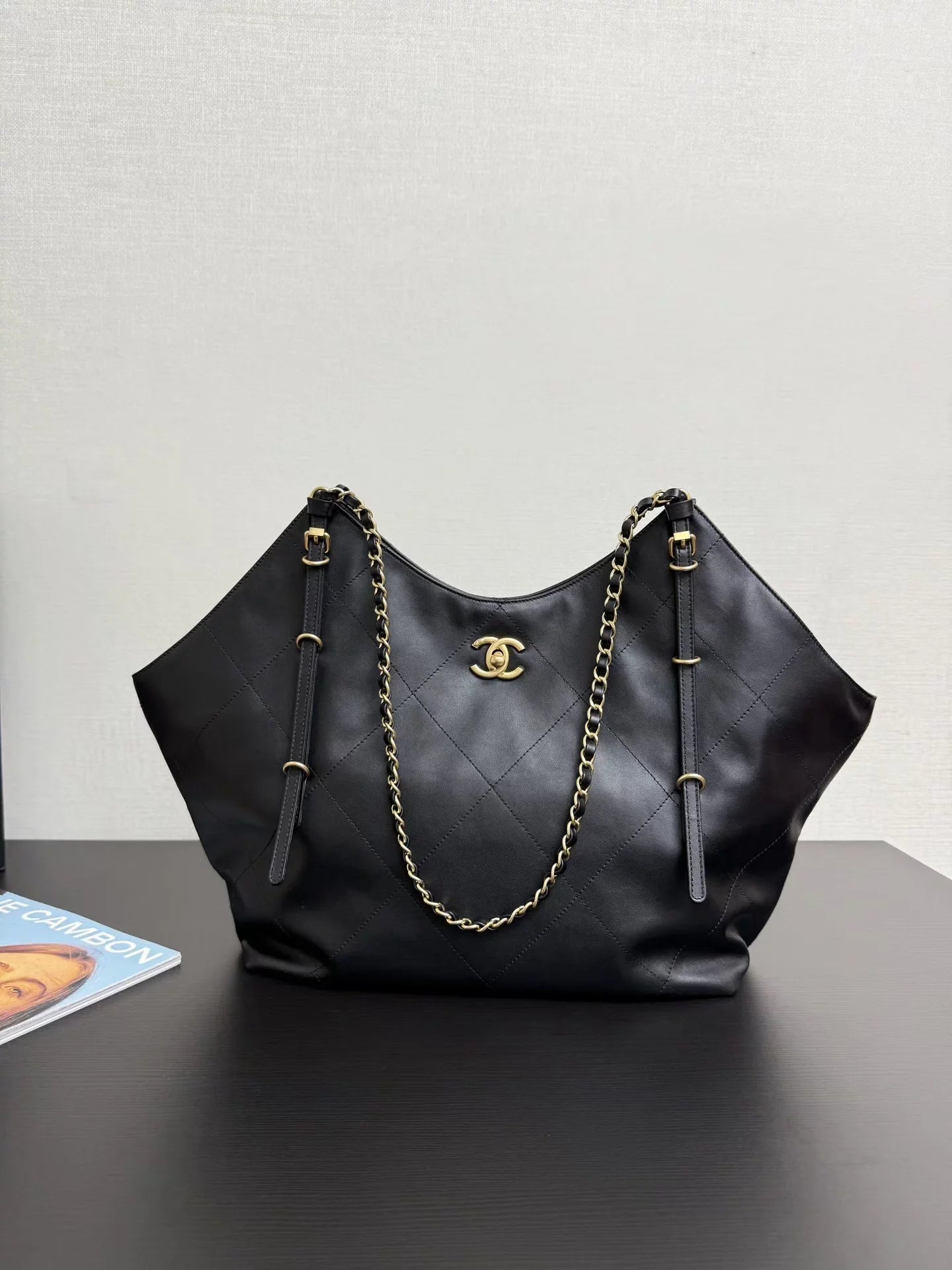 25S Tote bag