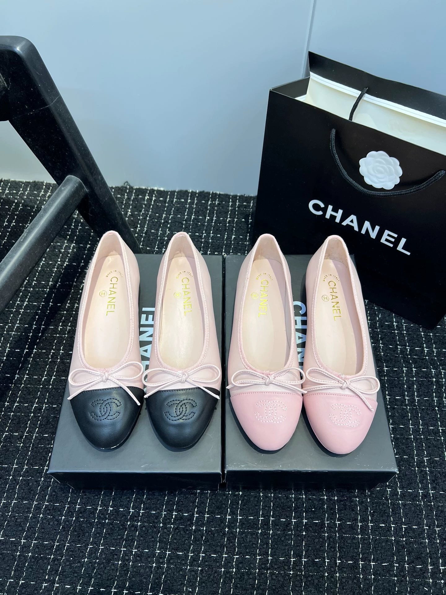 Bow ballet shoes