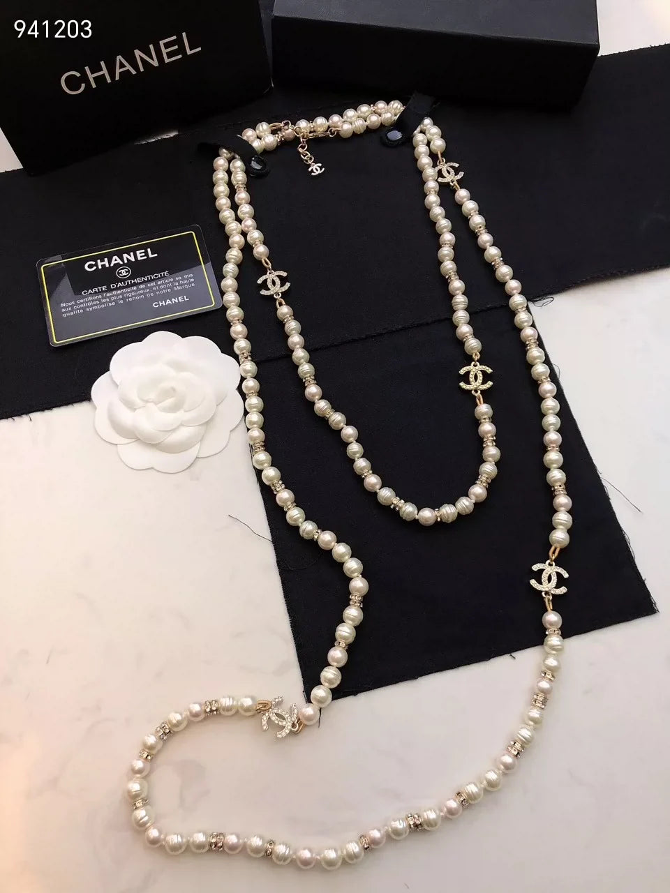 Pink/Pearl Sweater Chain