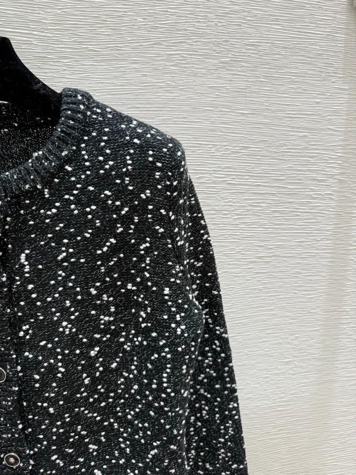 25fw Polka dot knitted dress