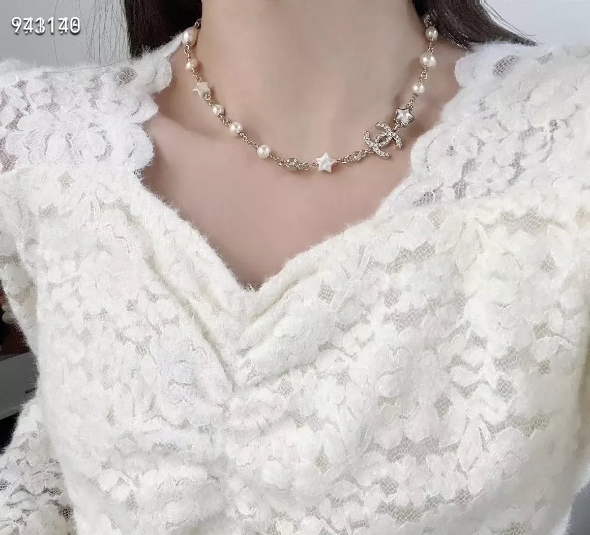 Five pointed star double layered pearl necklace
