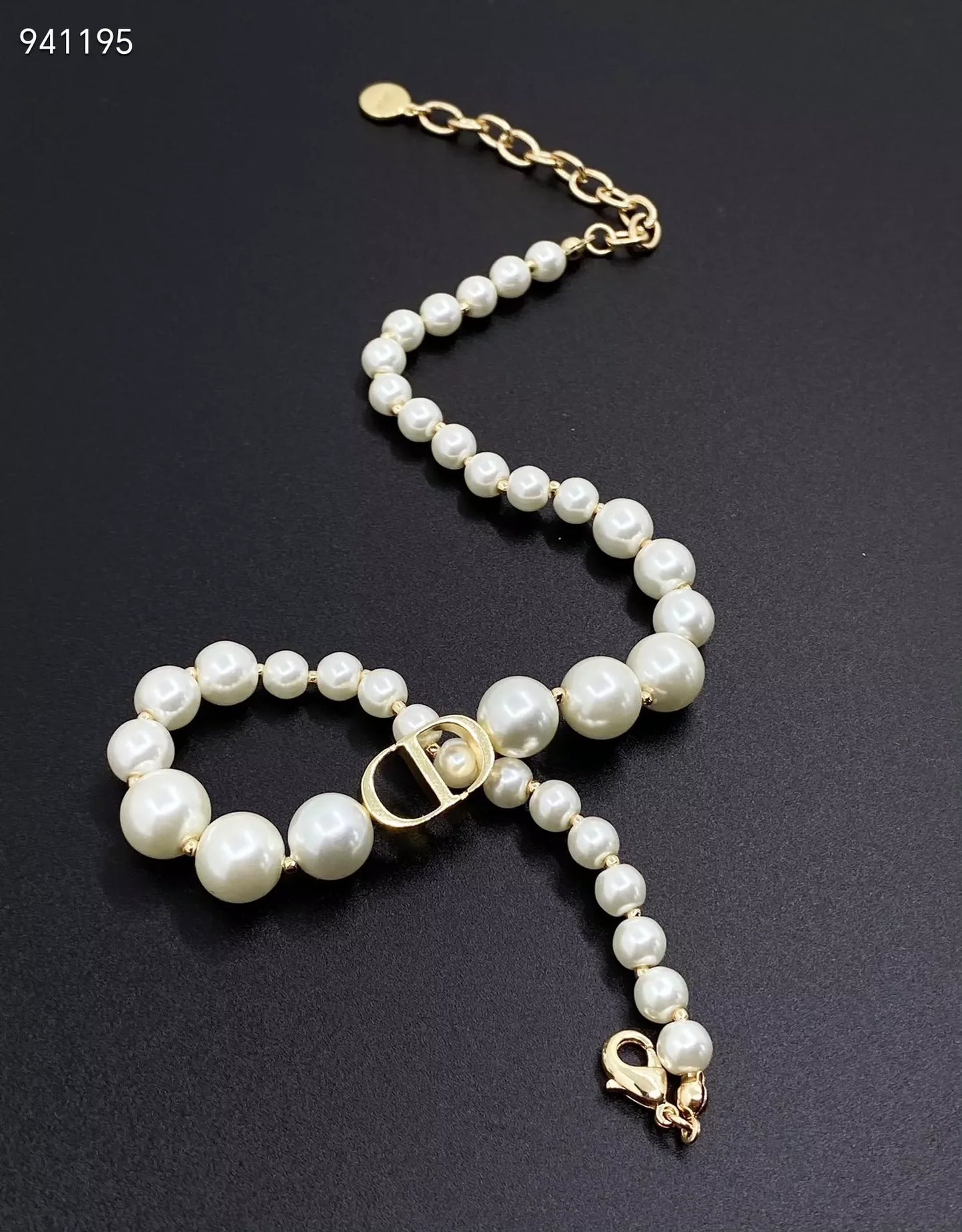 pearl necklace