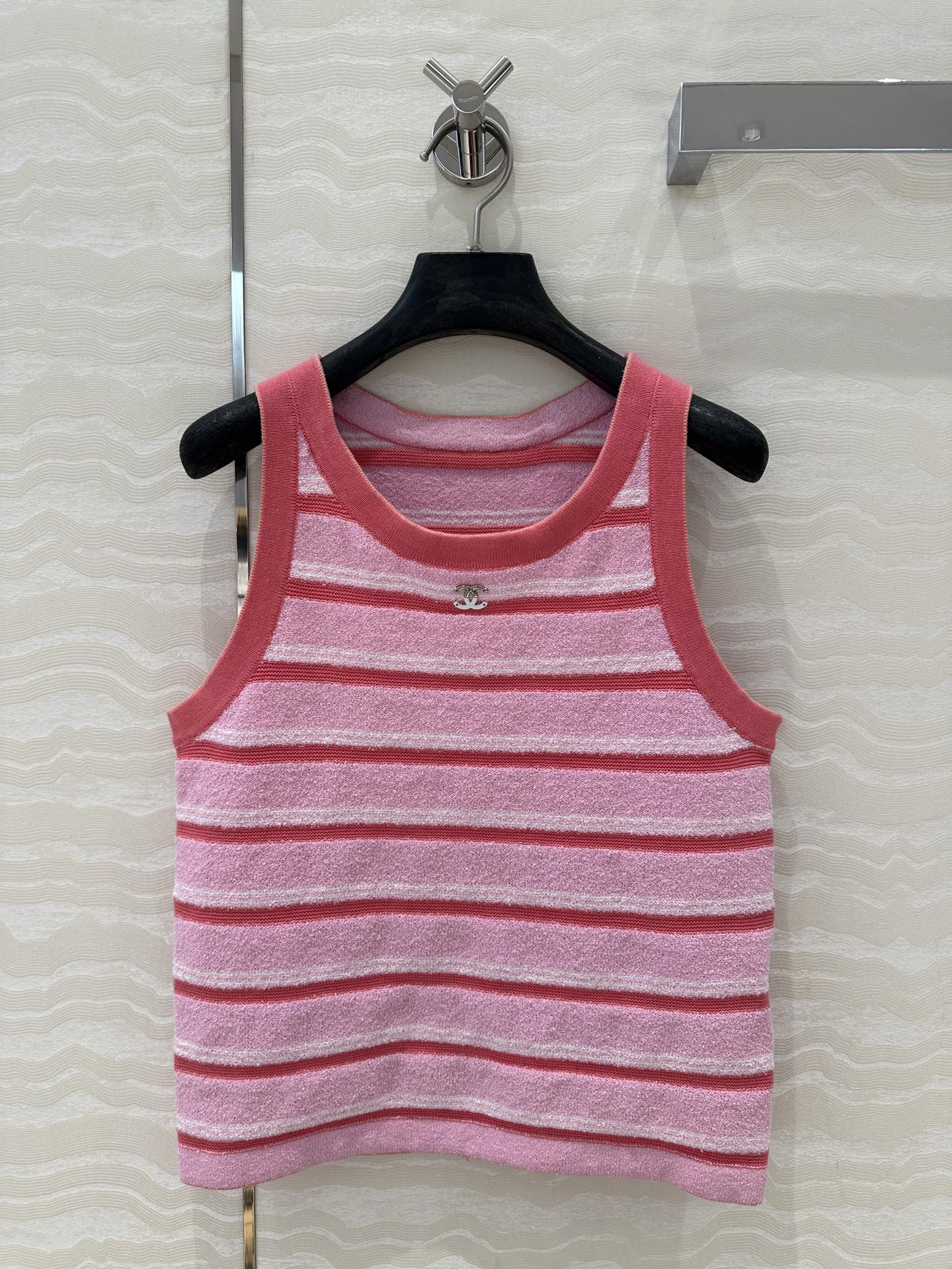 CH 25SS KNITTED VEST