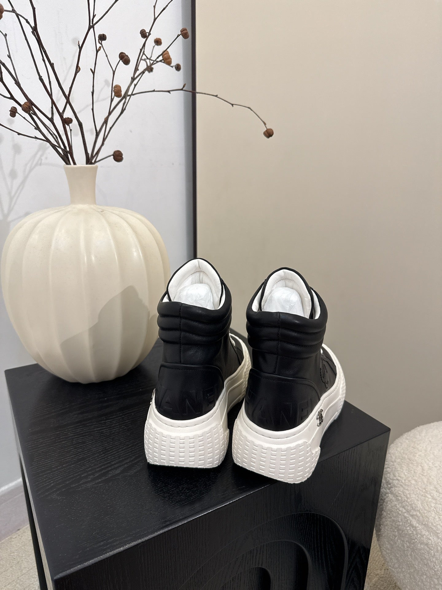 25 Thick soled mid top casual shoes(WHITE/NAVY/BLACK)
