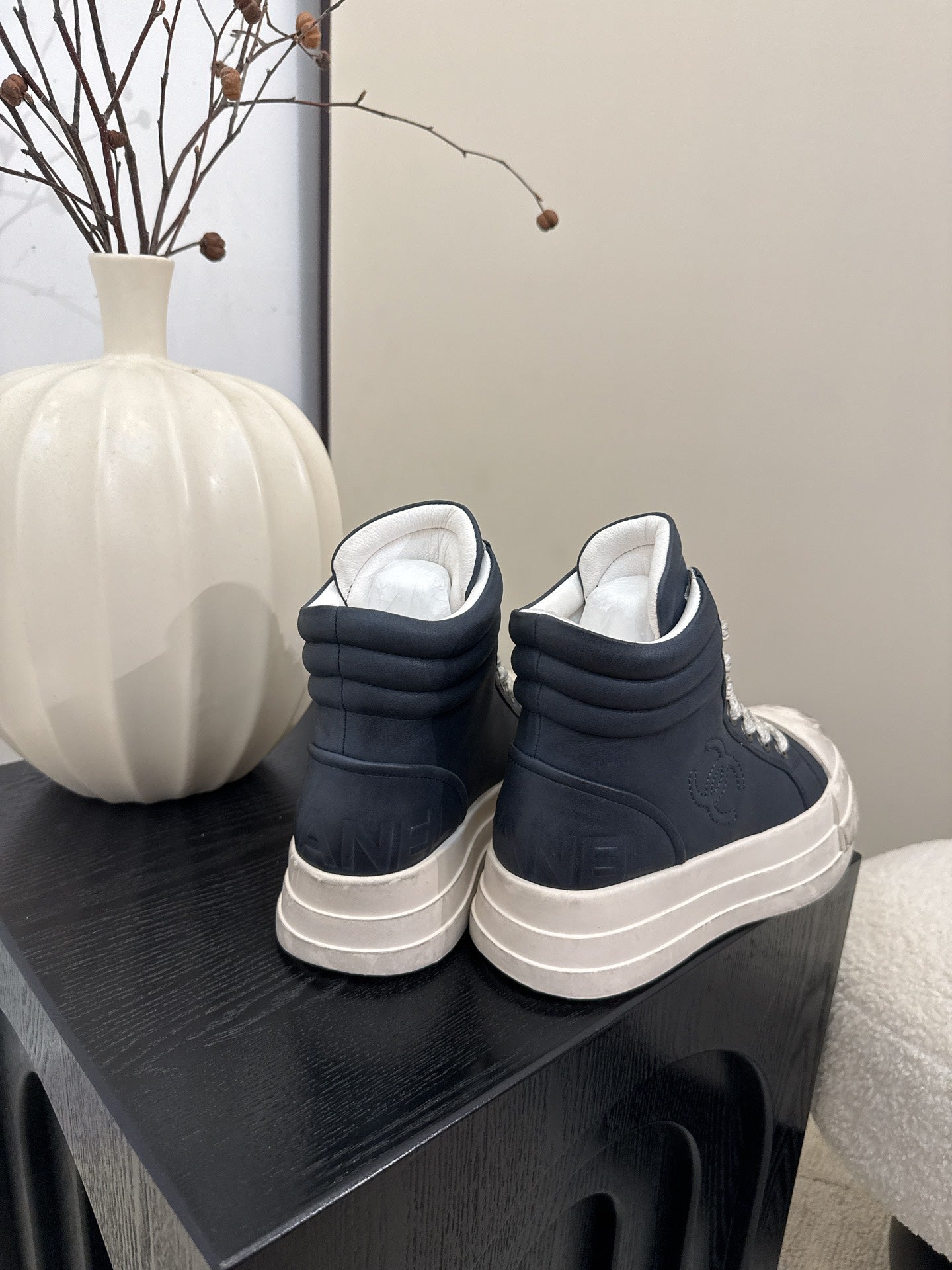 25 Make old thick soled mid top casual shoes(WHITE/NAVY/BLACK)