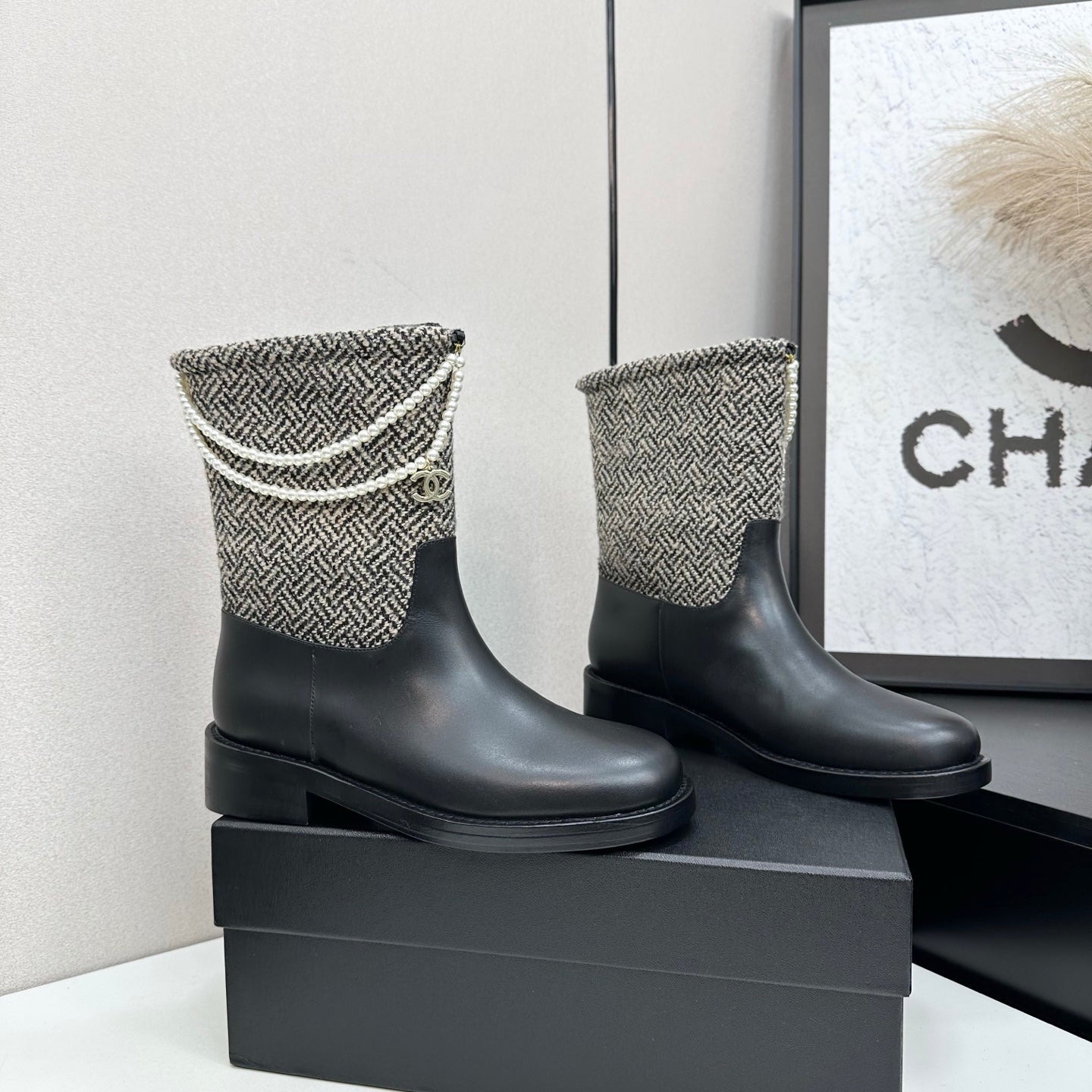 25 Pearl necklace decoration, thick soled short boots(GRAY/BLACK)