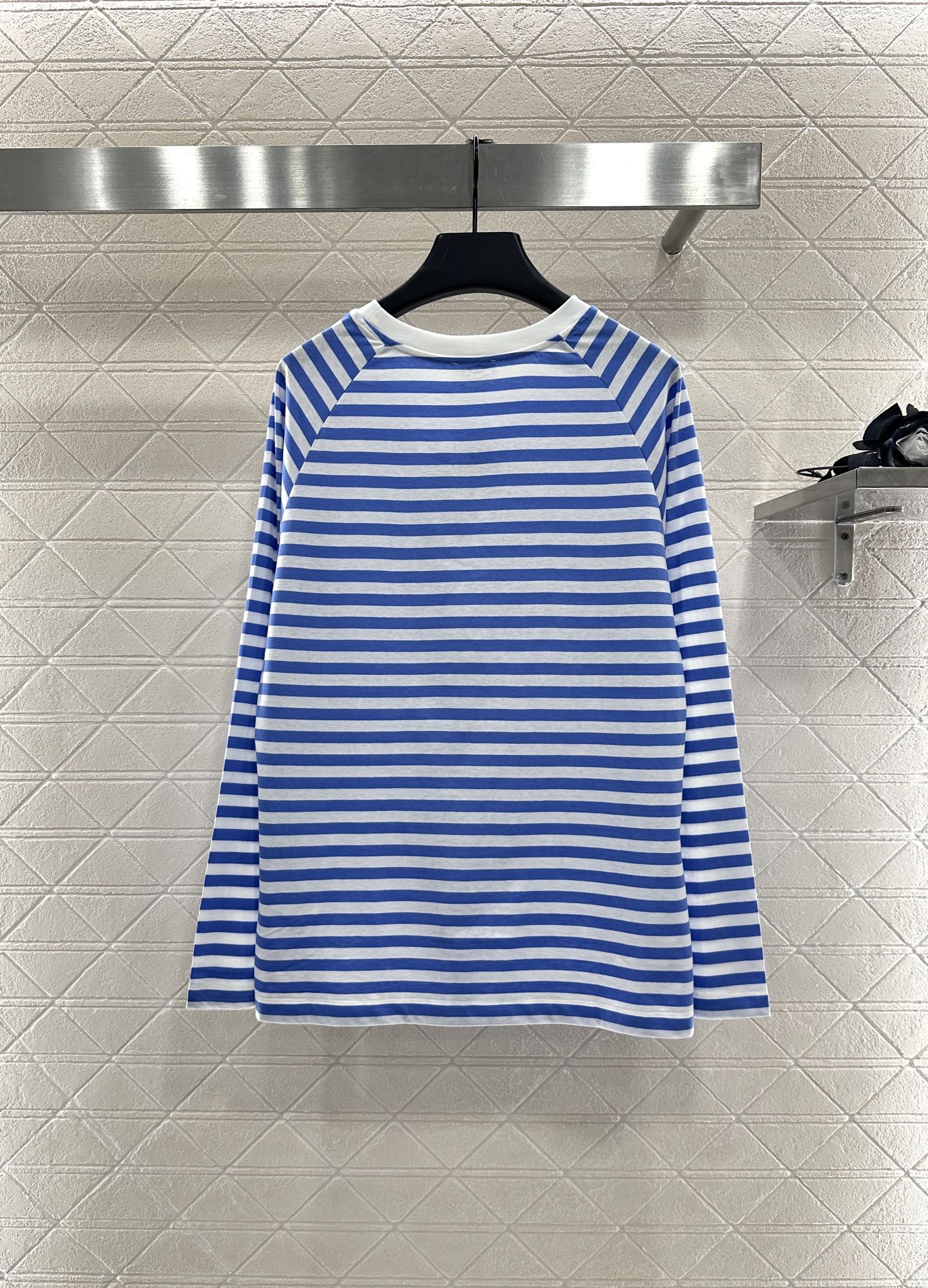 25fw new round neck striped long sleeves