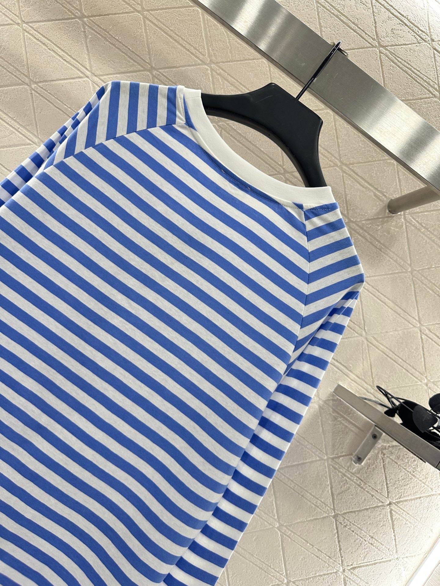 25fw new round neck striped long sleeves
