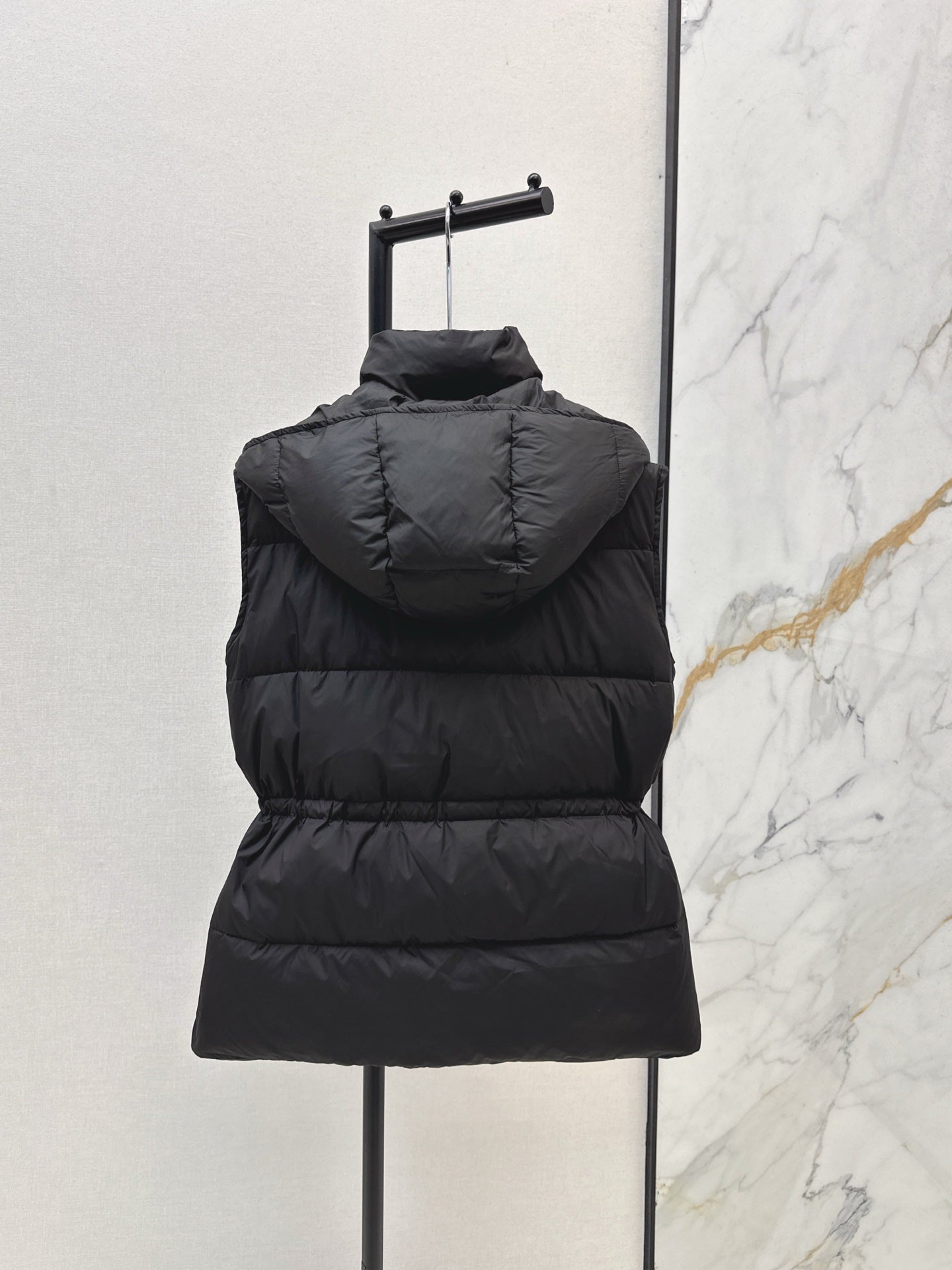 25 New drawstring waistband down vest jacket