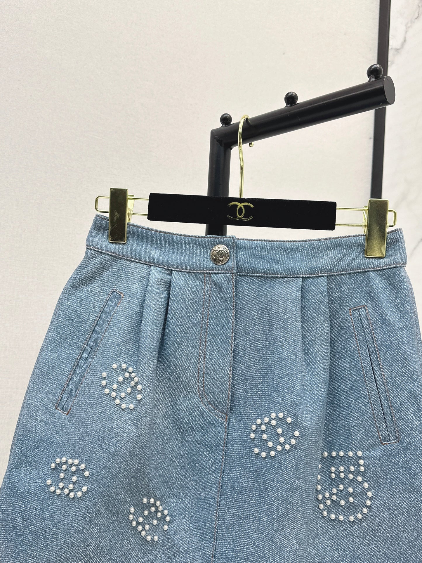 25fw Logo Bead Half Skirt