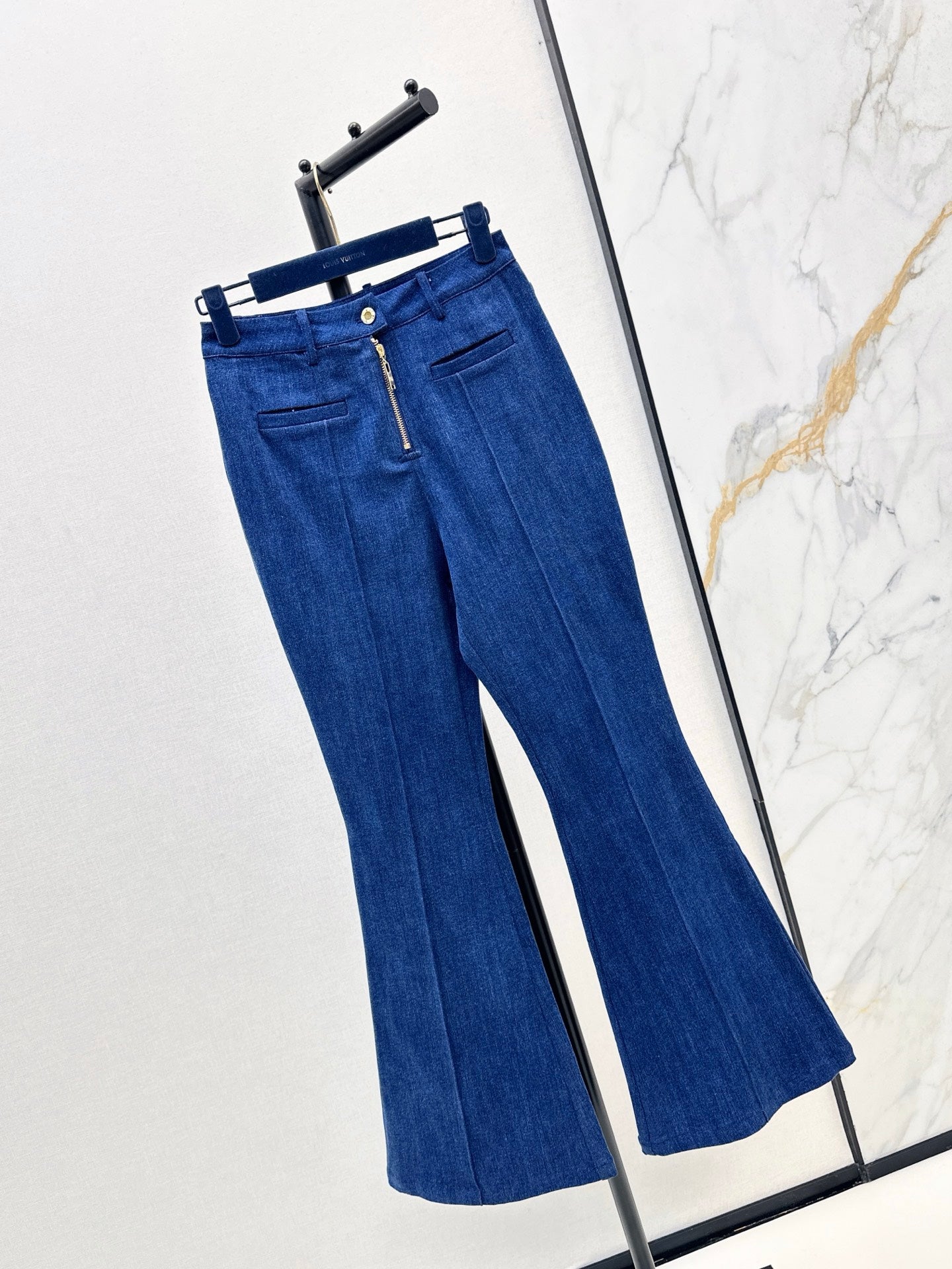 25fw Elastic flared jeans