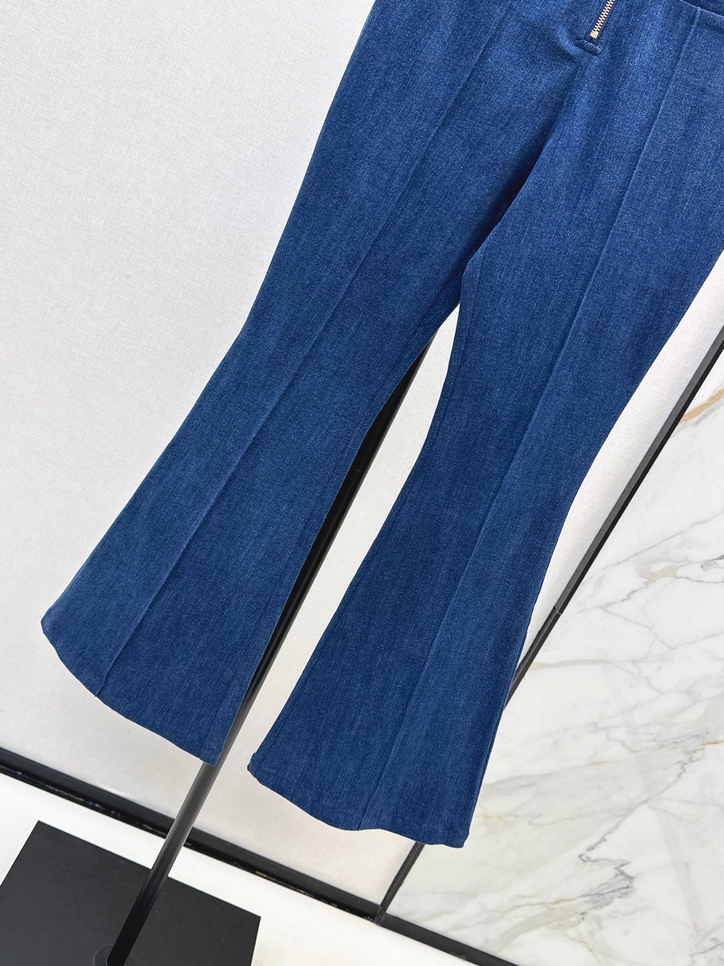 25fw Elastic flared jeans