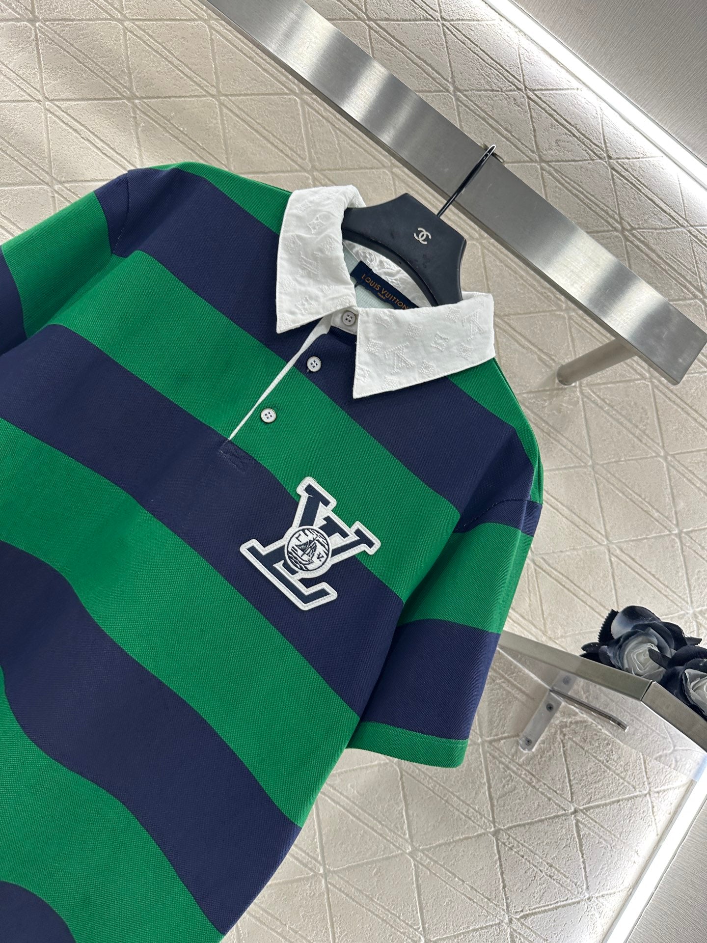 25fw 𝑝𝑜𝑙𝑜 striped short sleeved shirt