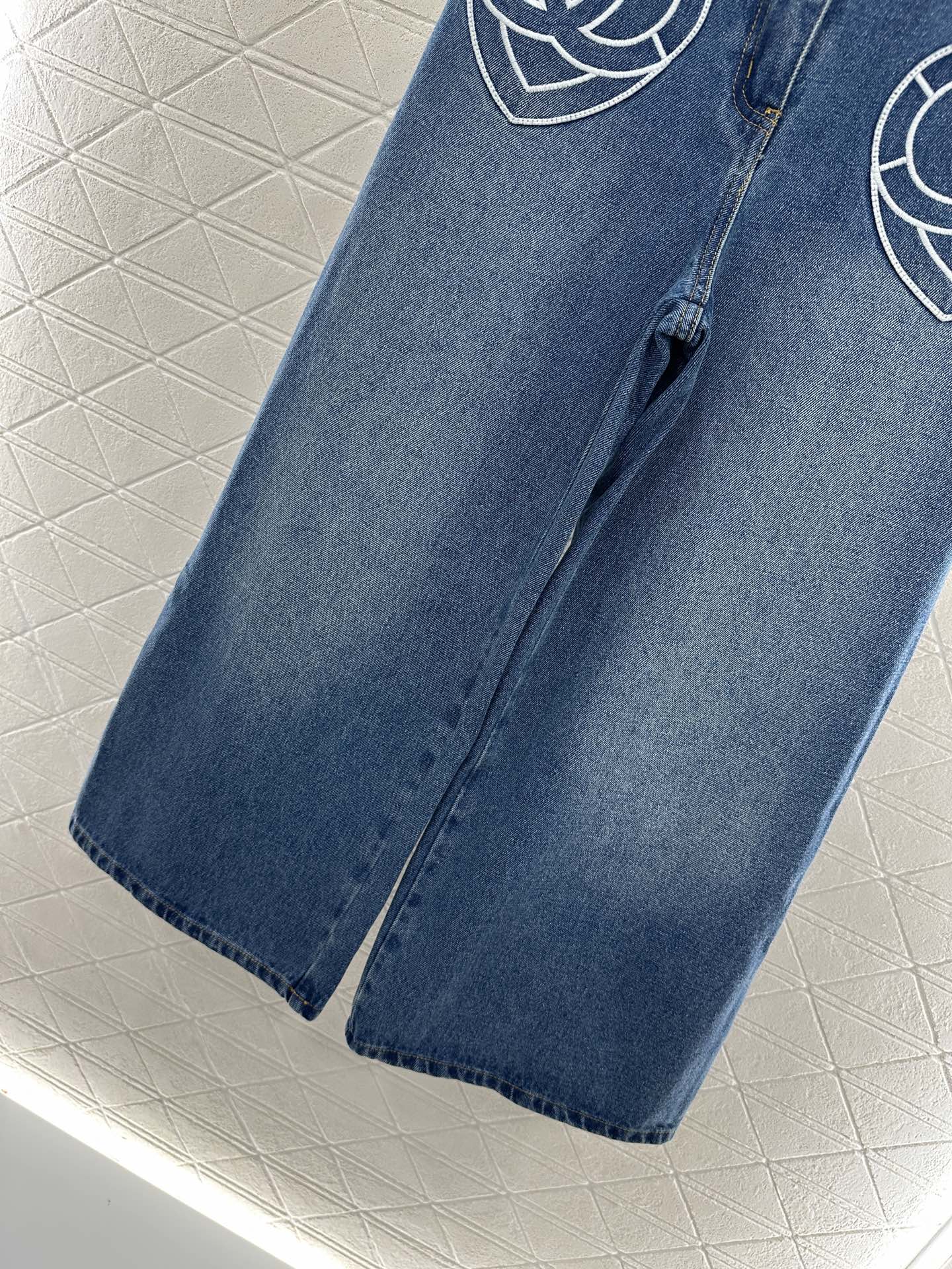 Love Double C Jeans