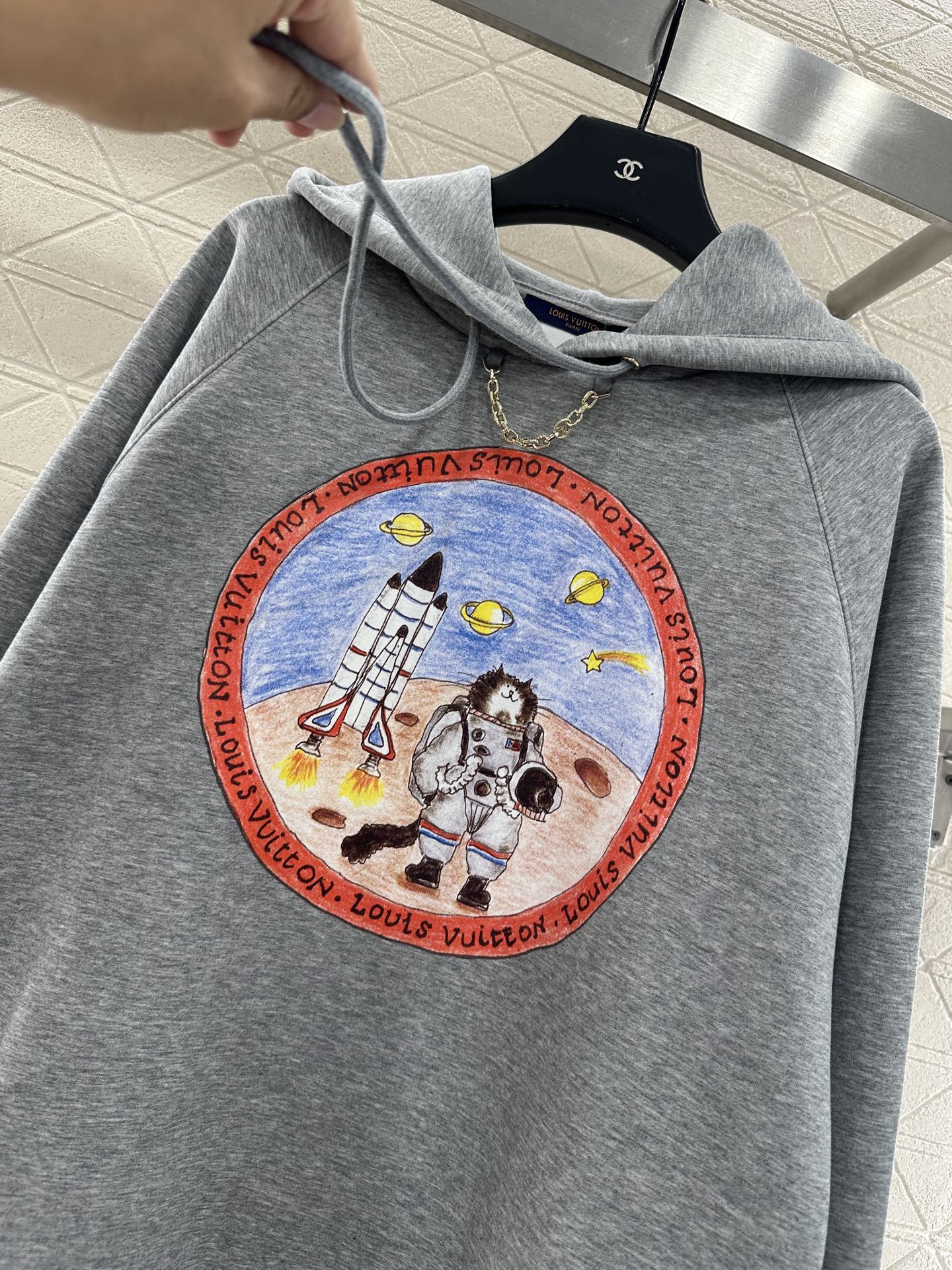 Hooded chain printed hoodie