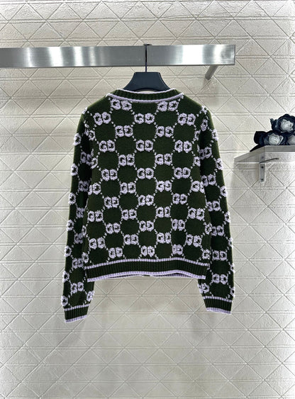 Round neck jacquard knitted cardigan