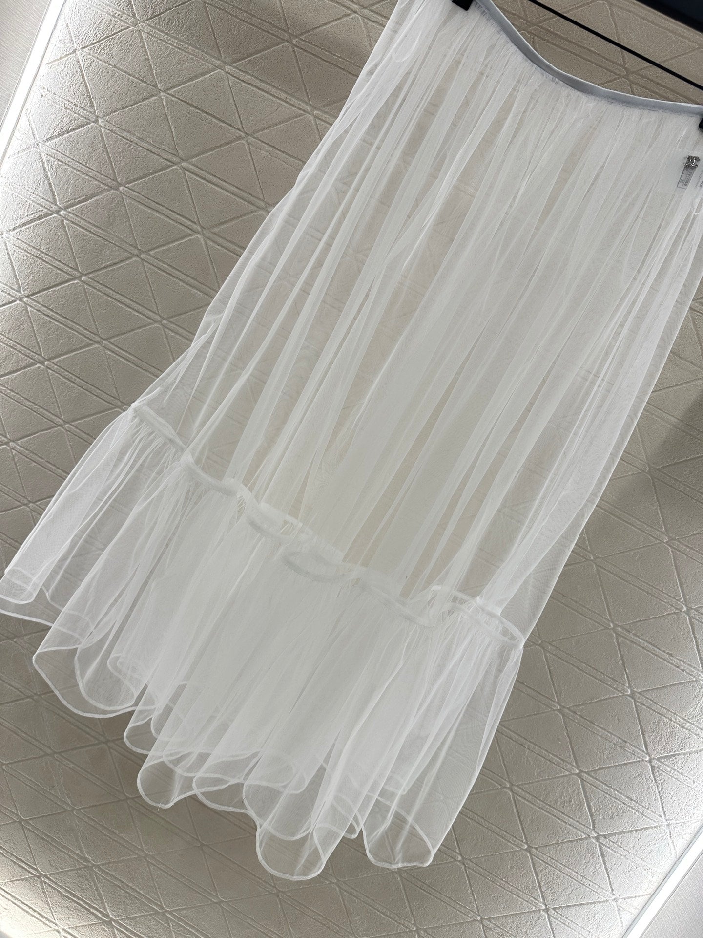 High waisted mid length transparent cake gauze skirt