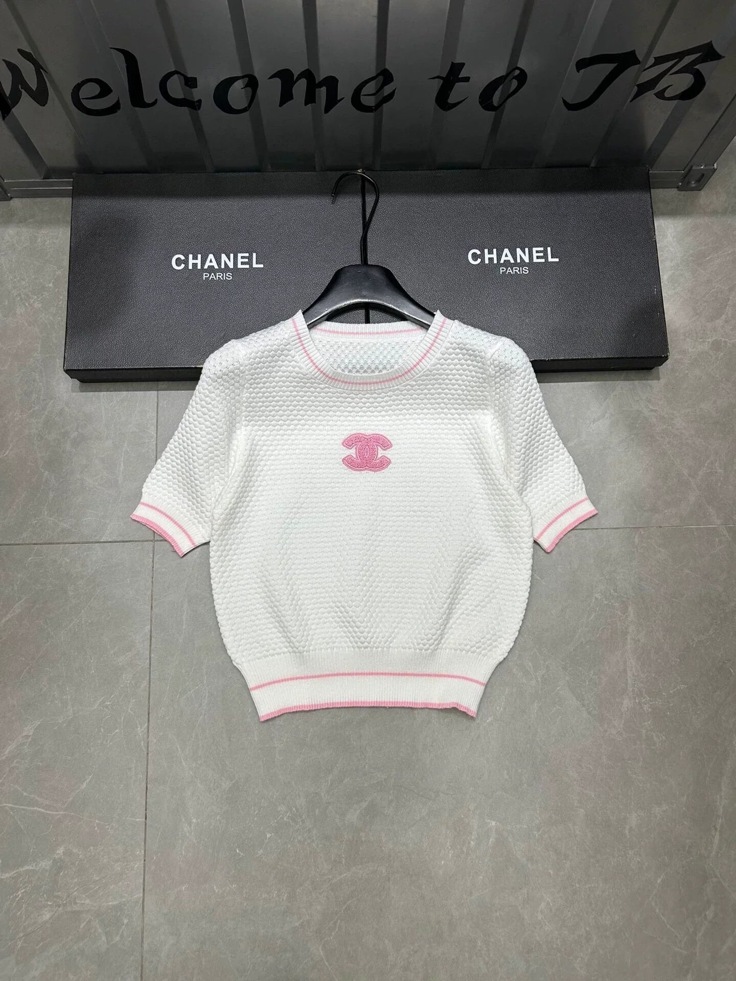 New  flocked short sleeves
