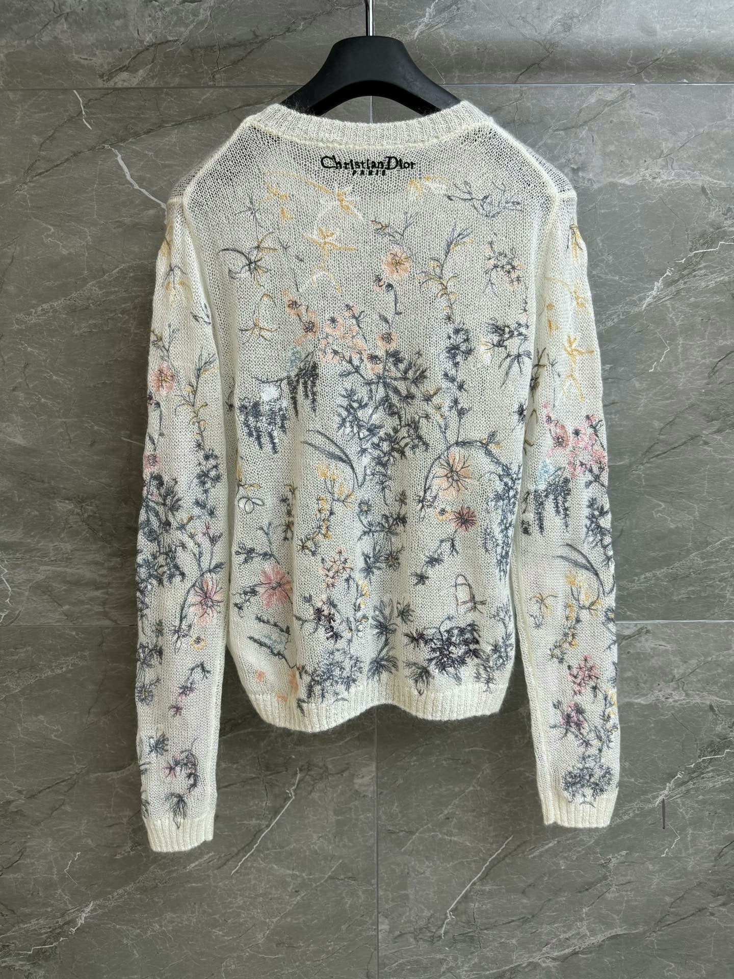 25 Fall Collection Crew Neck Ribbed Neck Sweater