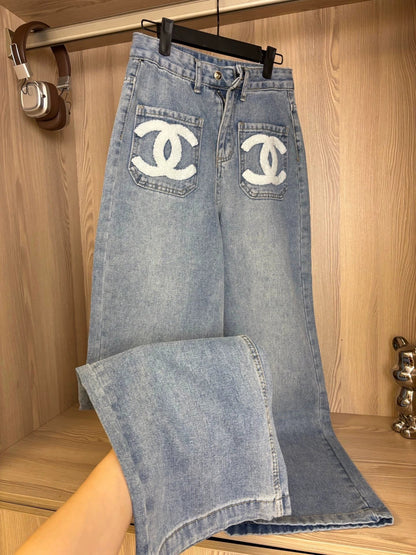 25 pairs of C terry embroidered straight jeans