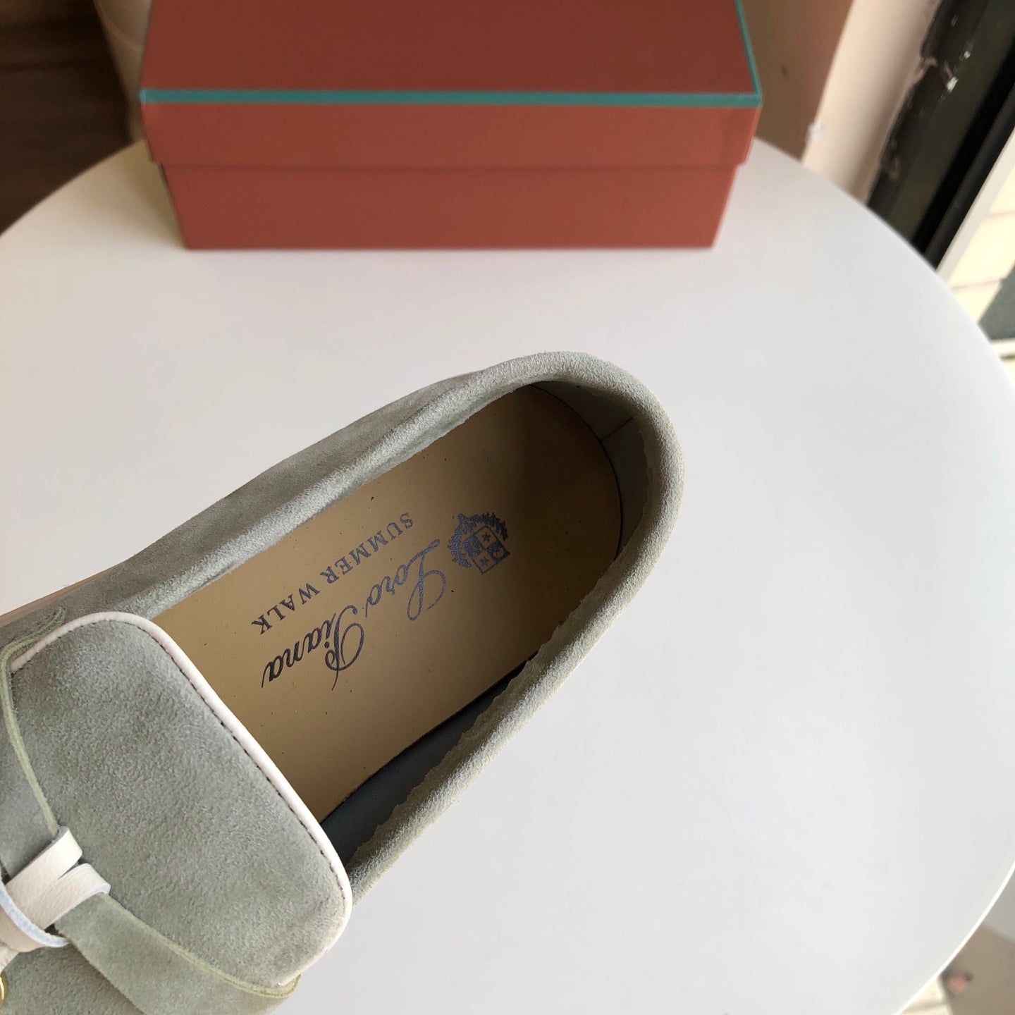 25A loafers