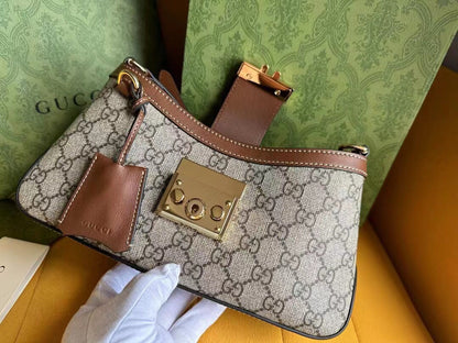25 Ebony Small Bag