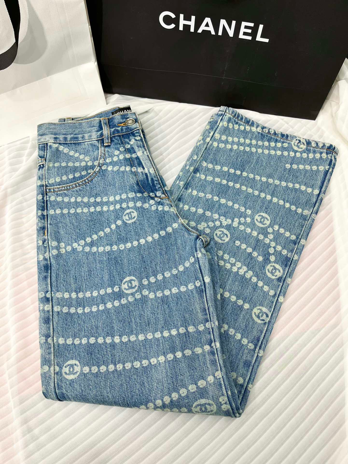 25 New jeans for spring and summer