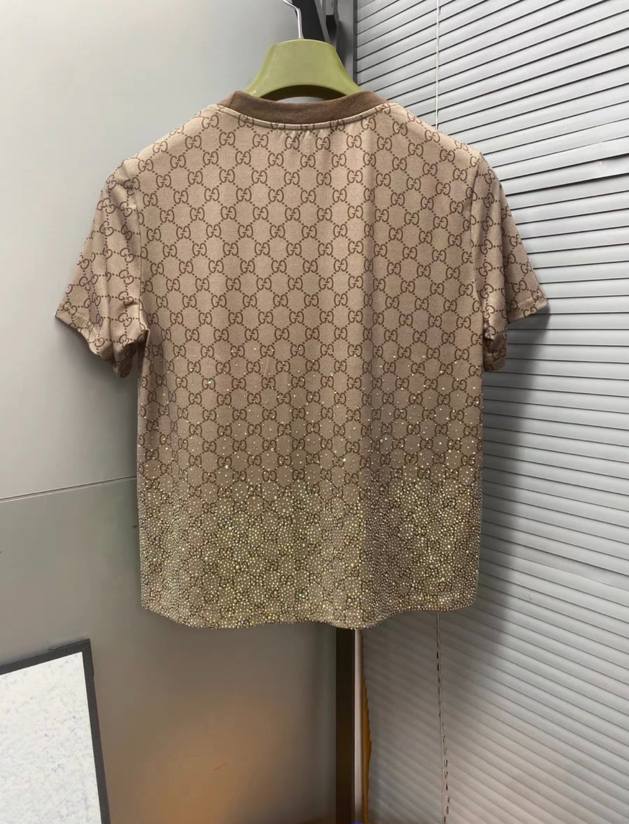 Round neck gradient hot stamping T-shirt