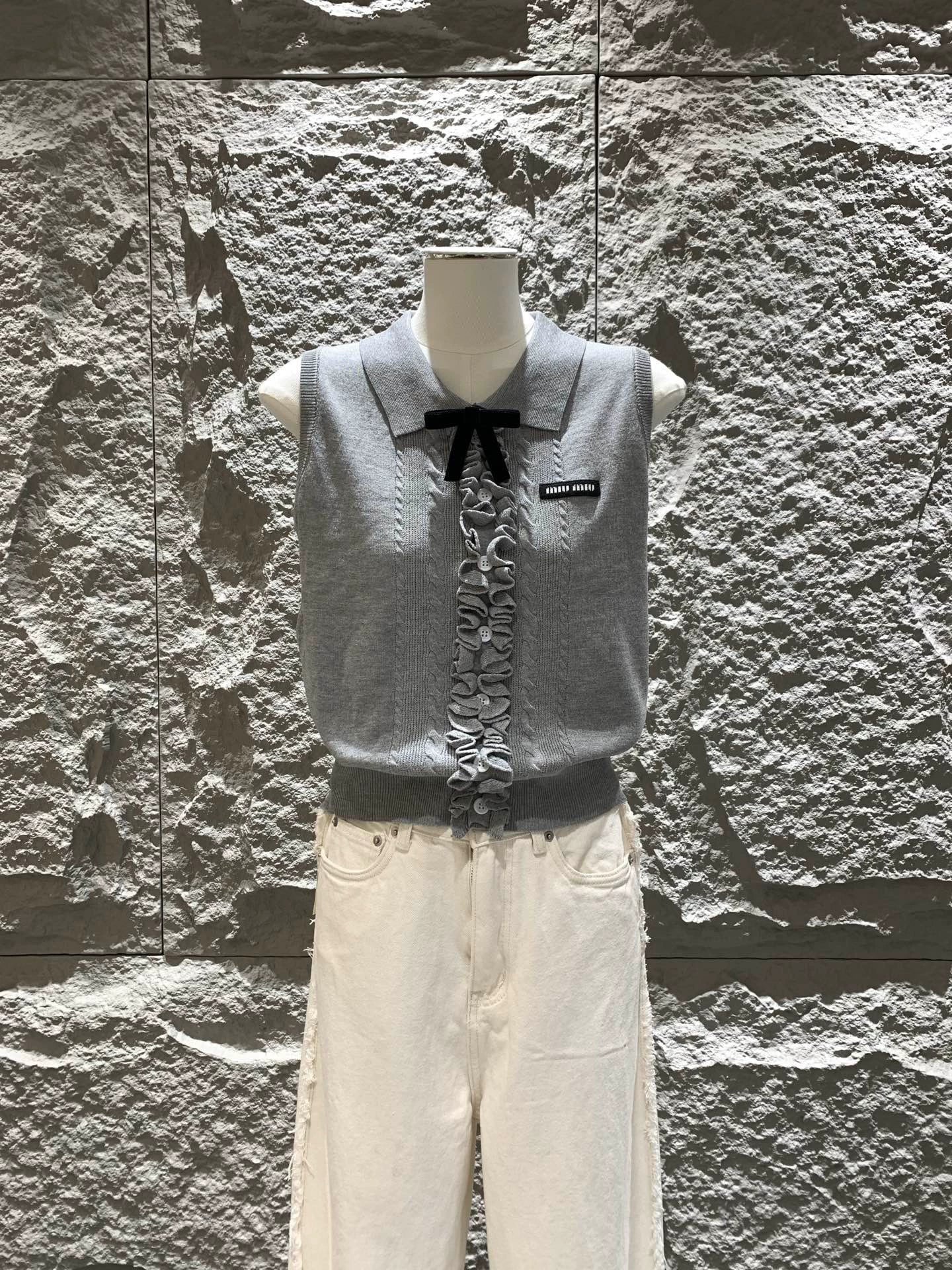 25 Summer new bow three-dimensional knitted vest