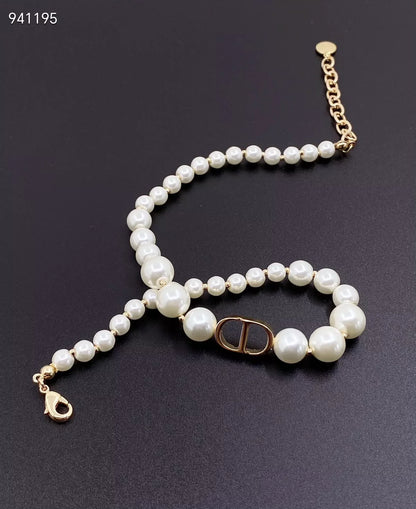 pearl necklace