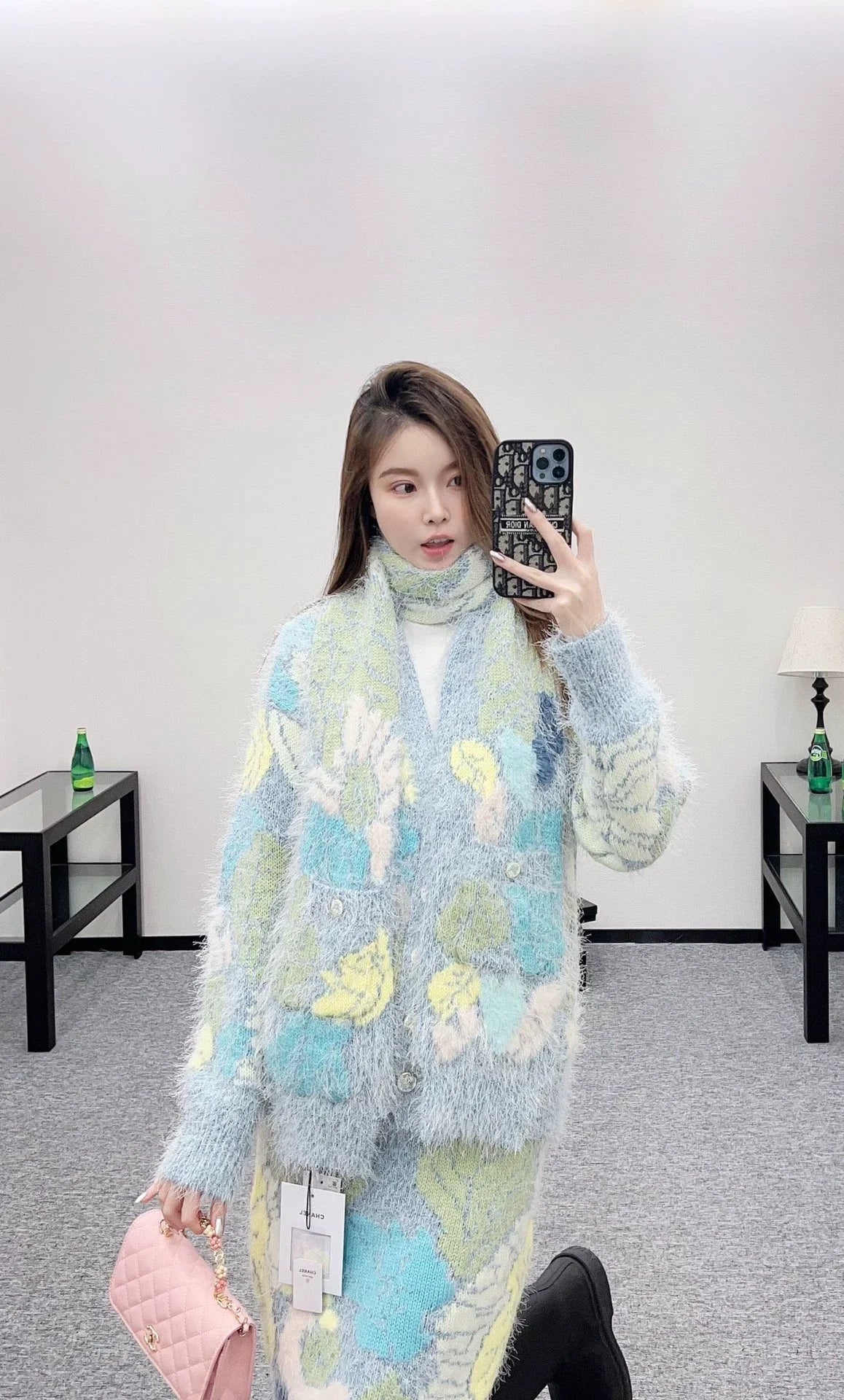 25fw Seahorse fur cardigan and skirt set