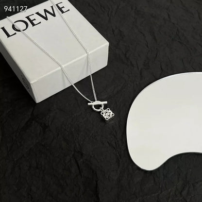 Wrapped three-dimensional necklace