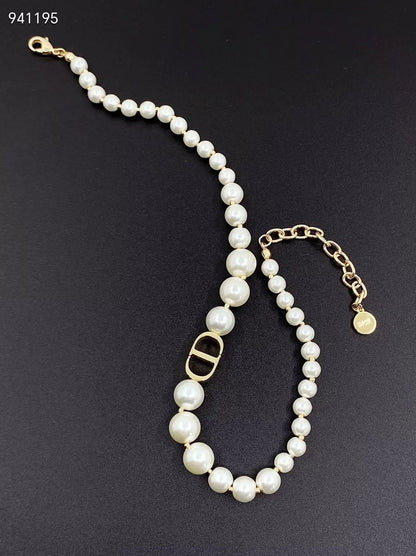 pearl necklace