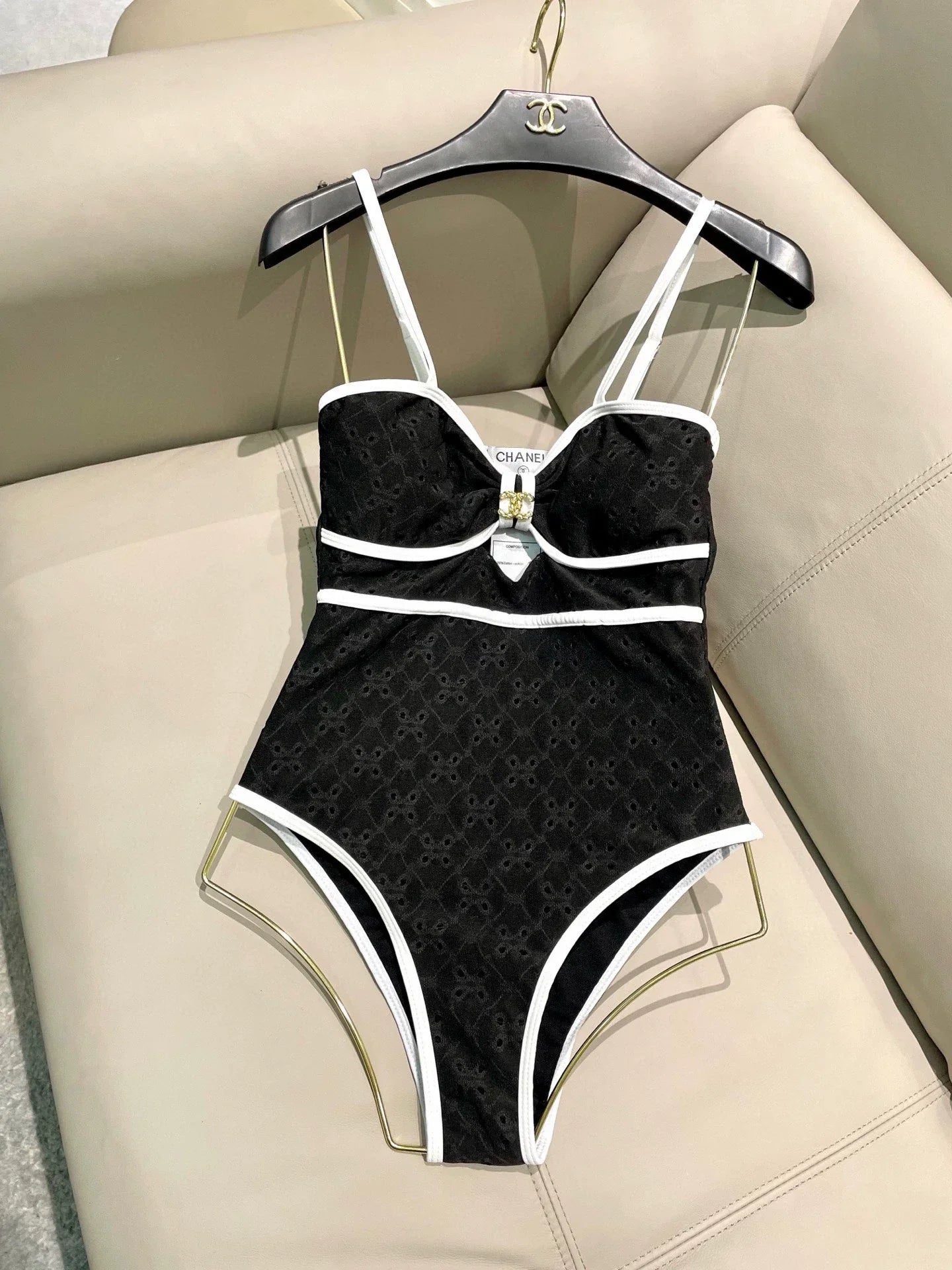 25 new hollow flower one-piece swimsuit
