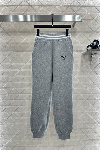 25fw Round neck sweatshirt and pants set
