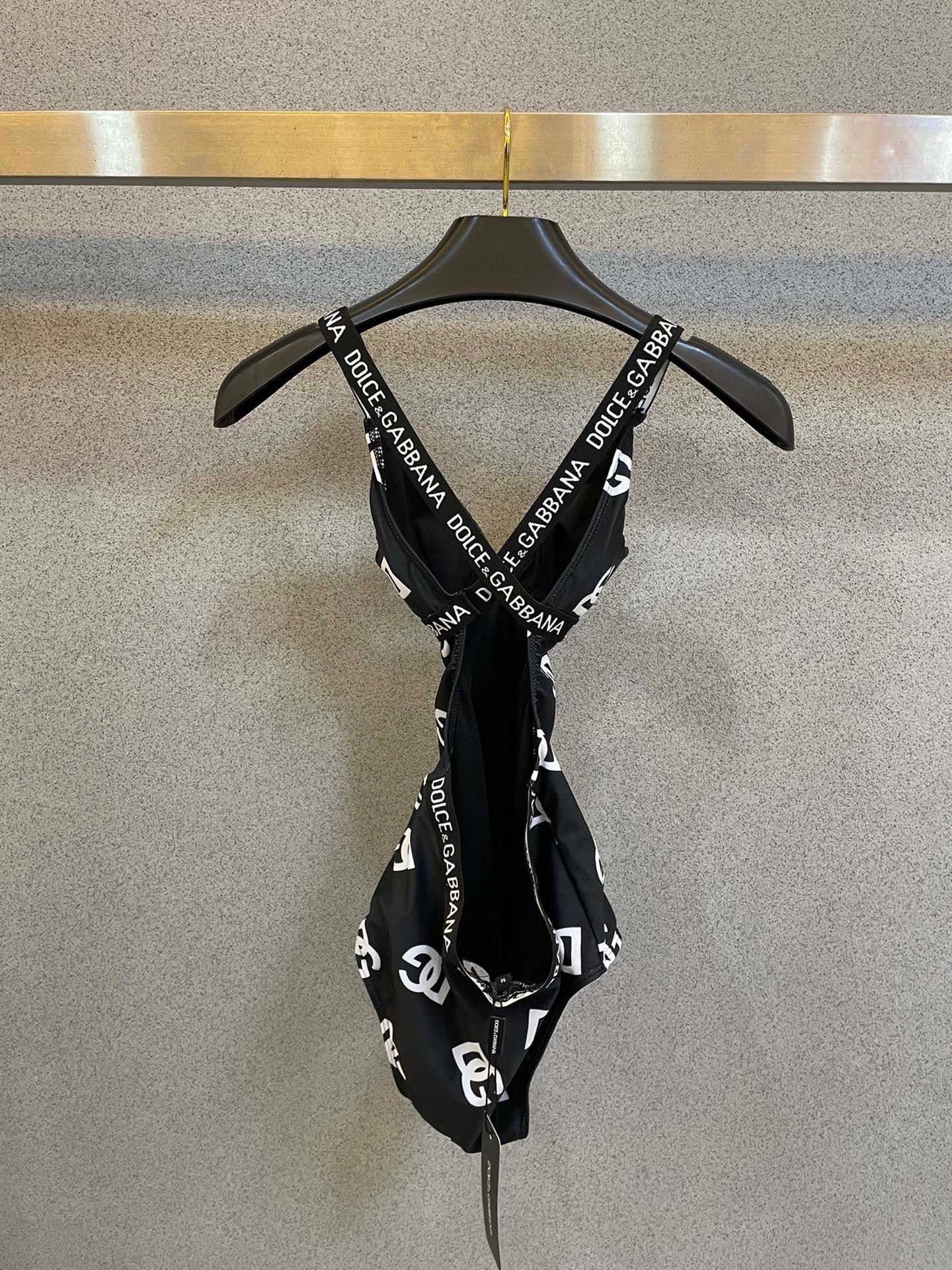 25 New Letters Print One-piece Swimsuit
