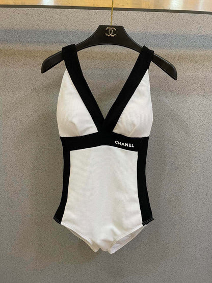 25 Black and White One-piece Swimsuit