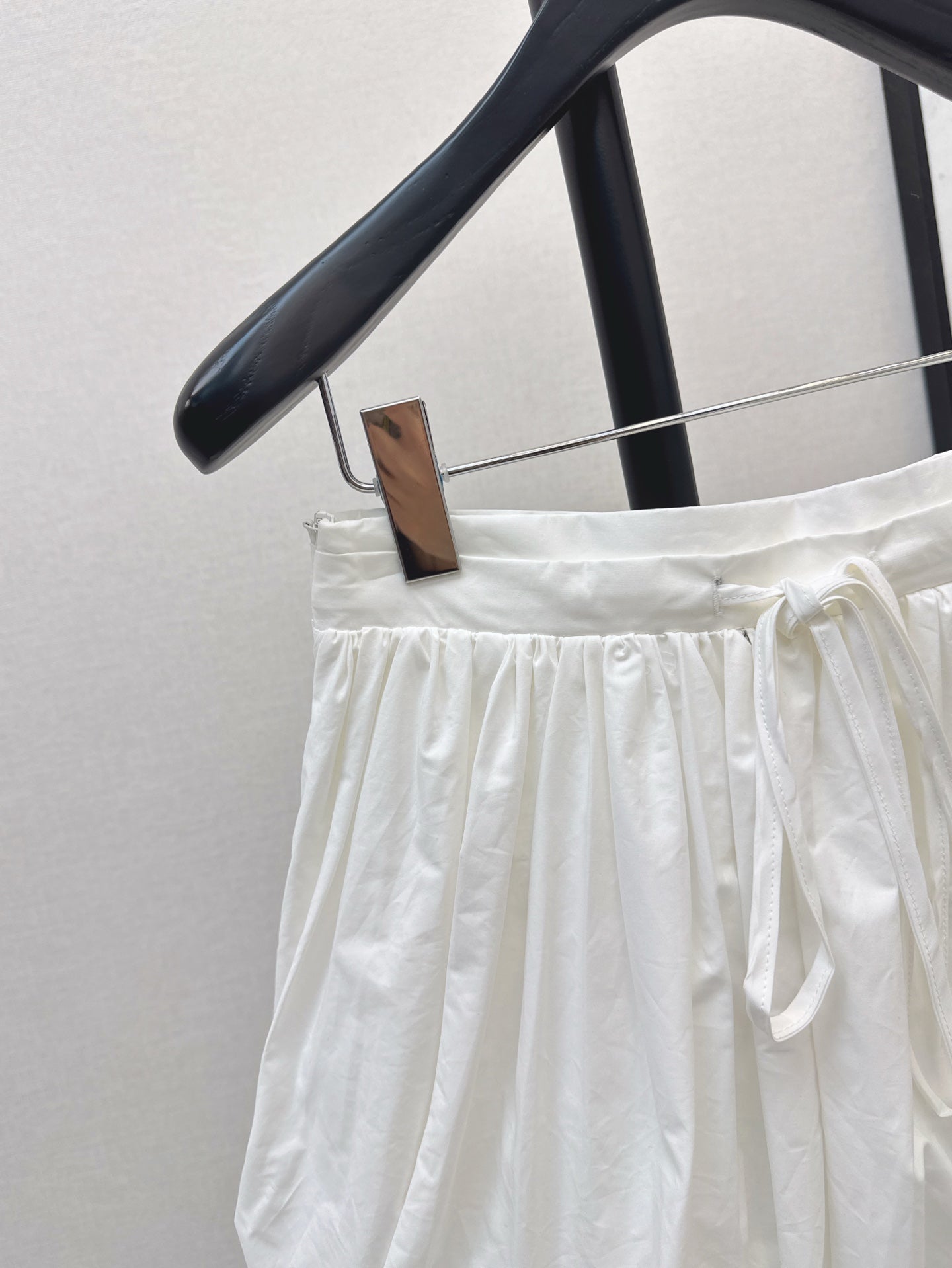 25SS pleated skirt