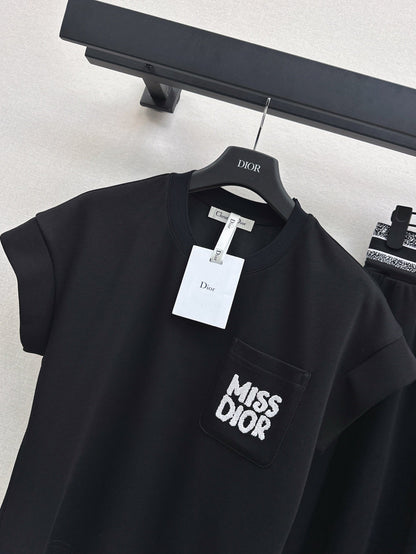 25ss miss skirt set