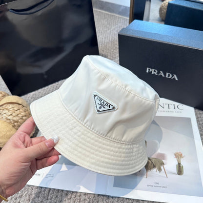 Classic triangle logo bucket hat