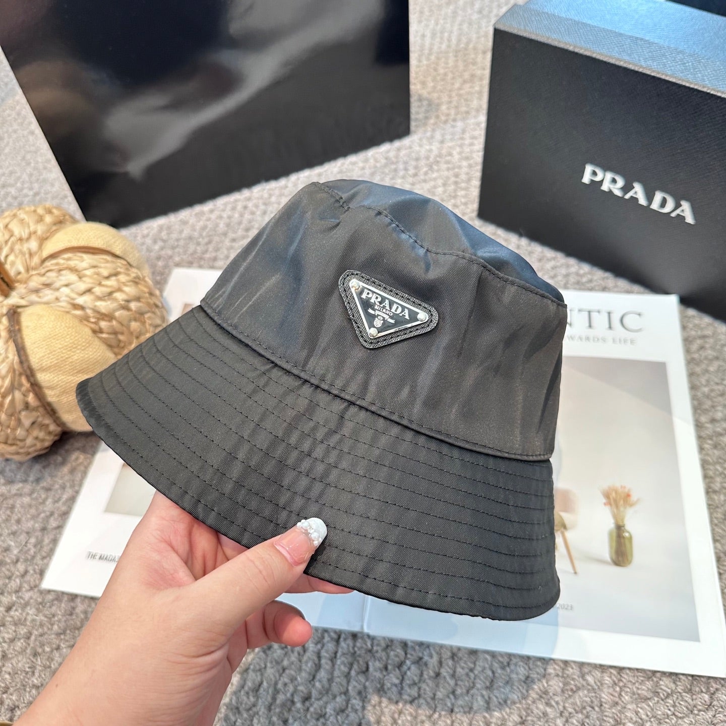 Classic triangle logo bucket hat