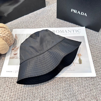 Classic triangle logo bucket hat