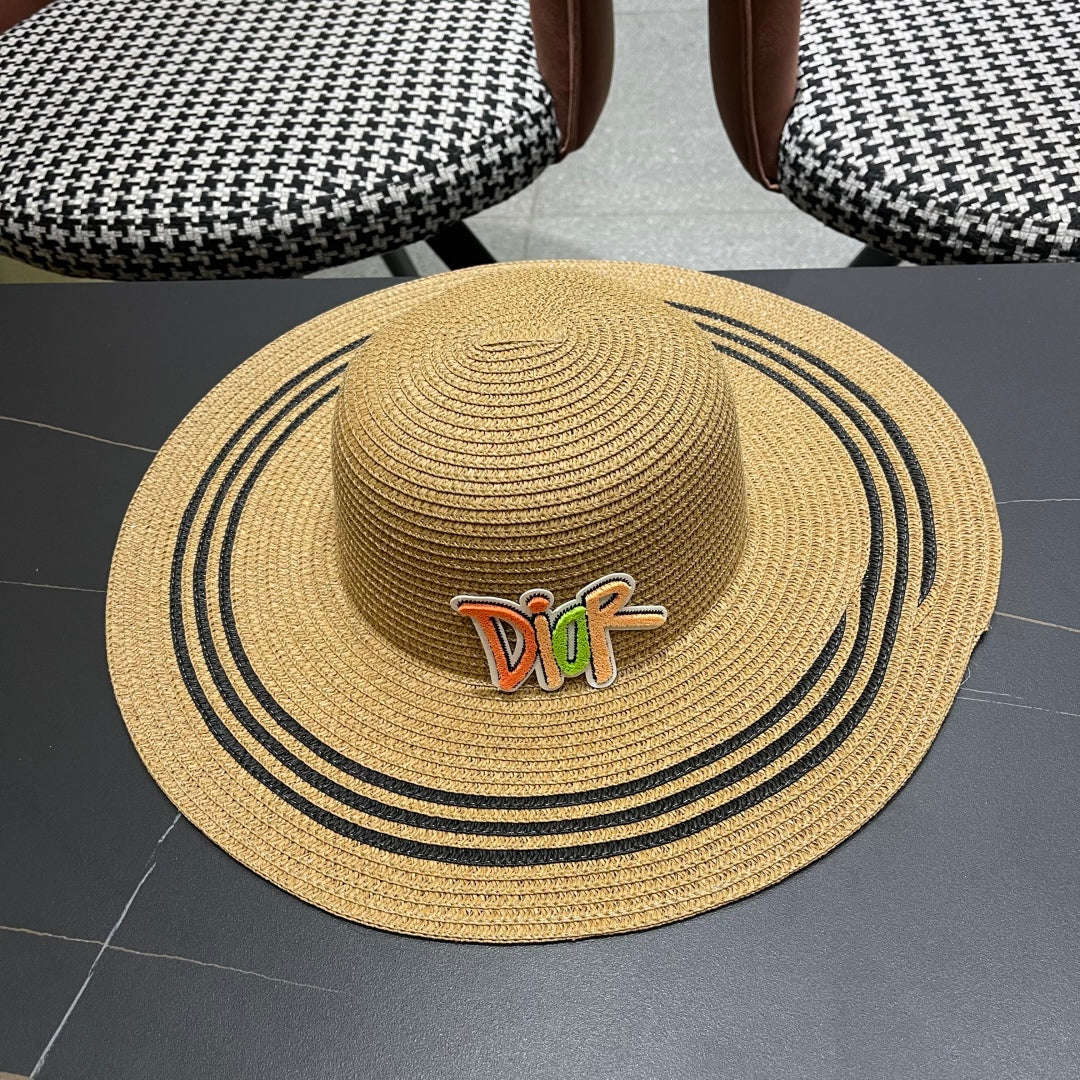New straw hat and woven bag two-piece set