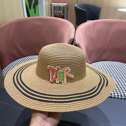 New straw hat and woven bag two-piece set