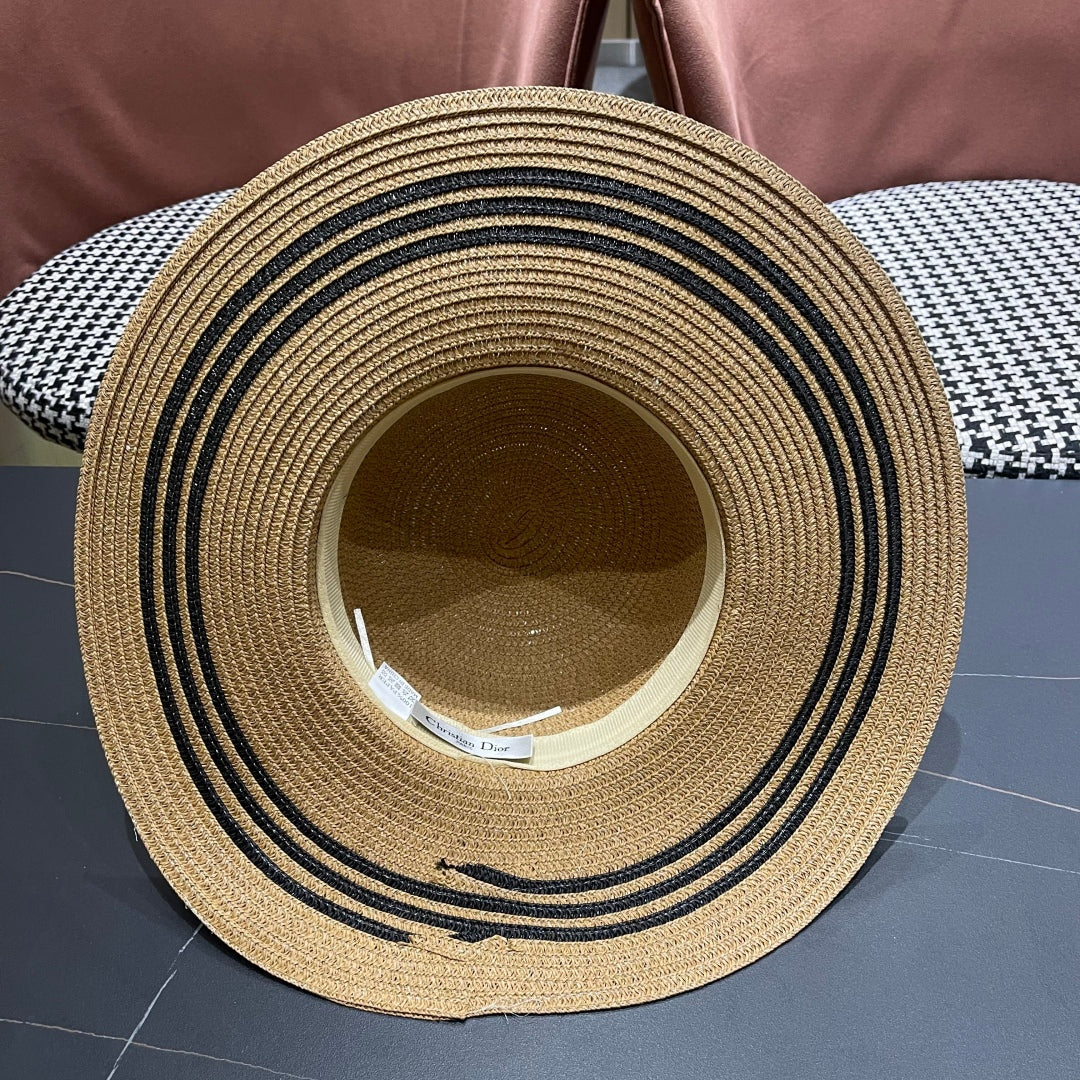New straw hat and woven bag two-piece set