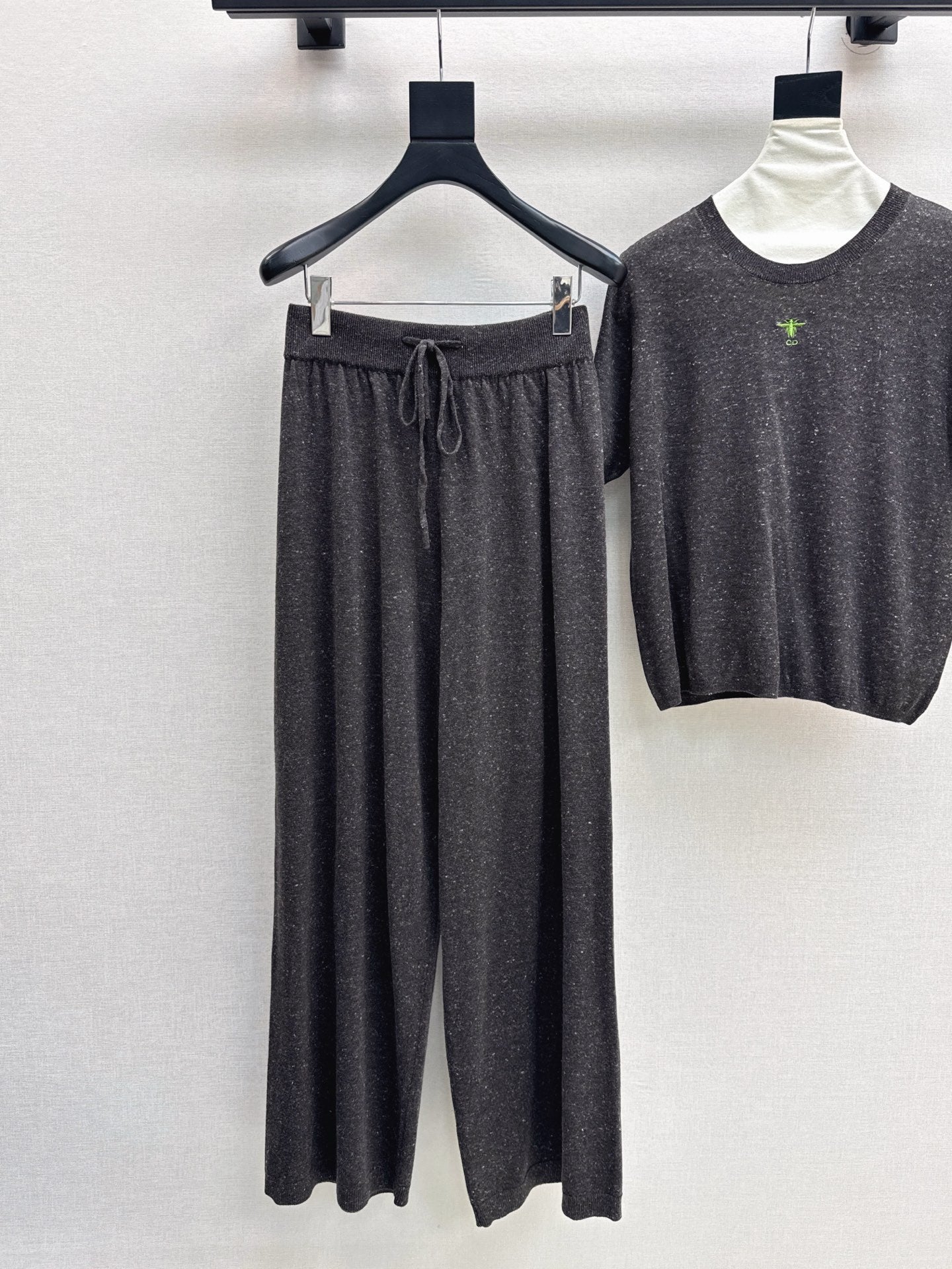 25fw new wool embroidered sweater with straight pants suit